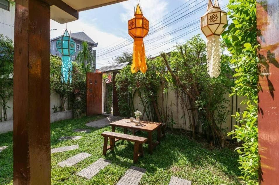Nearthepark Backpack House Hostel Chiang Mai Luaran gambar