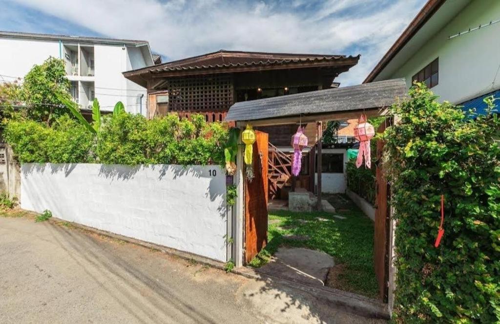 Nearthepark Backpack House Hostel Chiang Mai Luaran gambar